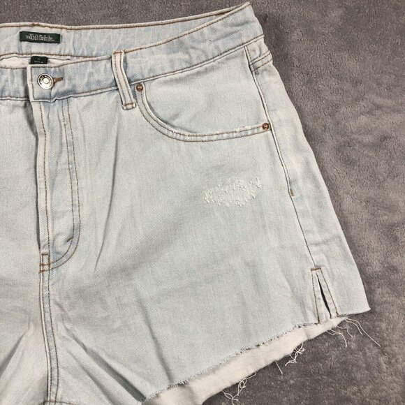 Wild Fable Womens Shorts 17 Distressed Denim Cut Off Super High Rise Light Wash - Picture 8 of 10